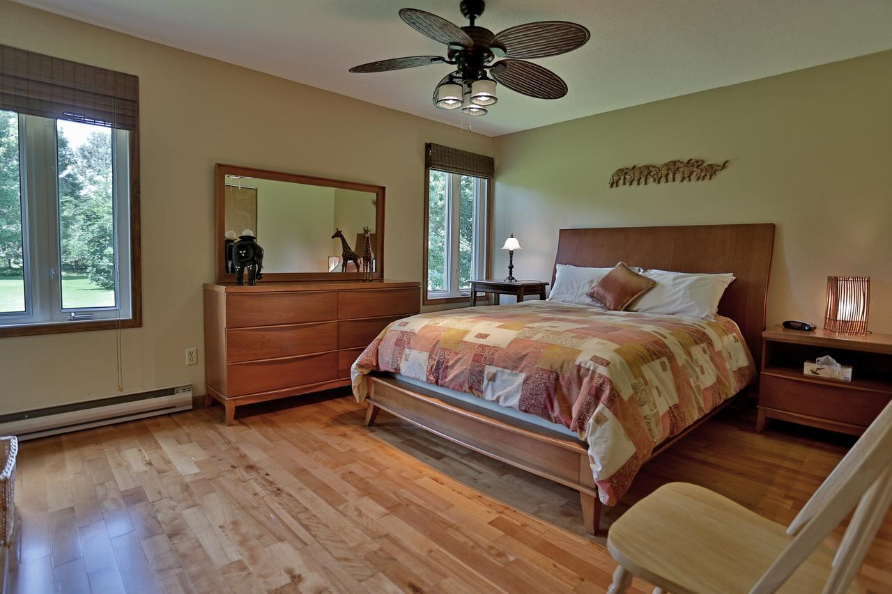 Bed and Breakfast Ranch St-Hubert Saint-Hermenegilde Екстер'єр фото